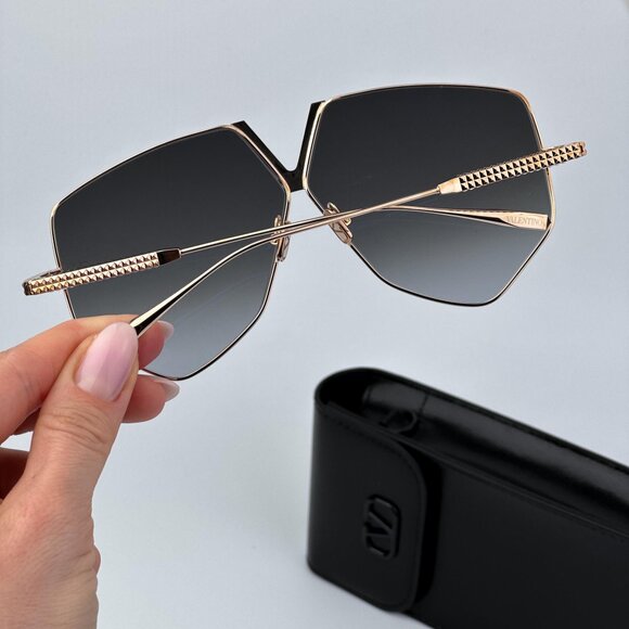 Valentino Women BRAND NEW Sunglasses Titanium Gold Grey Oversized Aviator - Picture 2 of 9